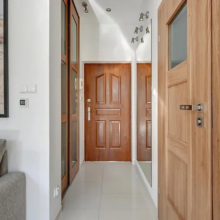 Grand - Station 2 * Sopot