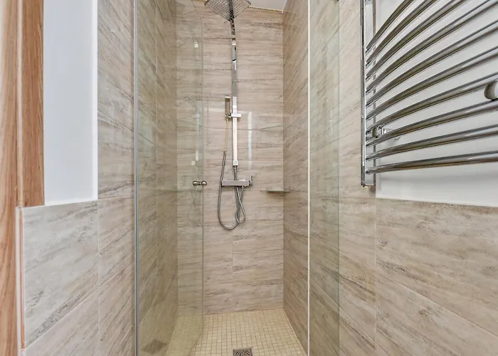 Grand - Station 2 아파트 *